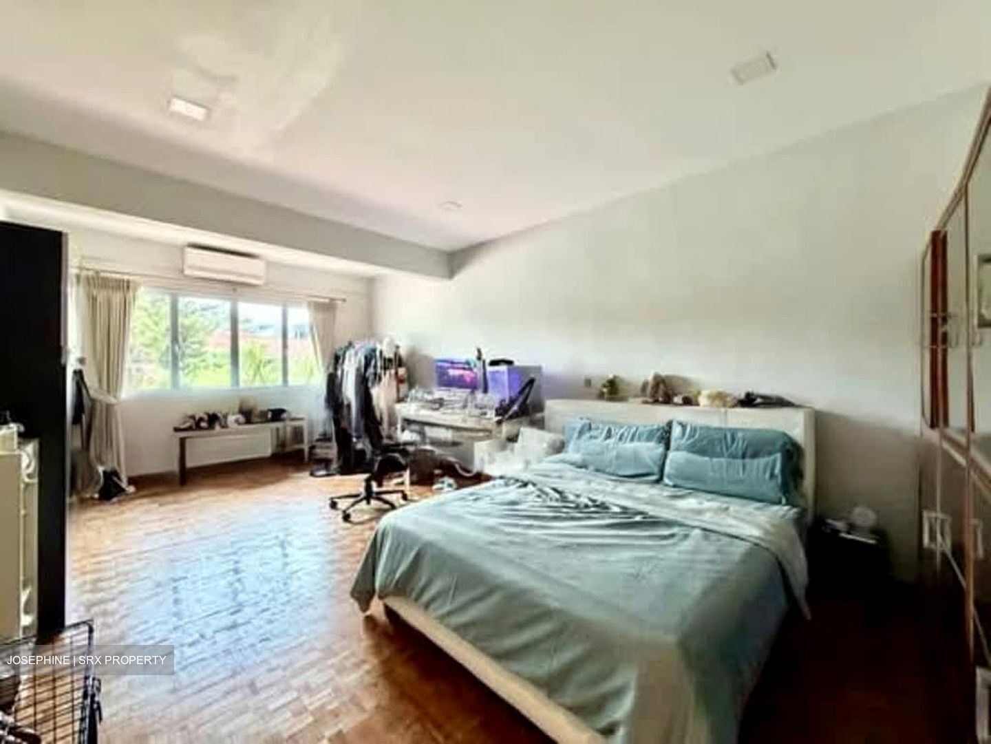 Dyson Road (D11), Terrace #557838031